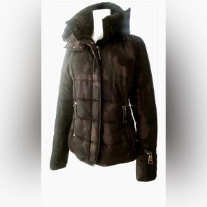 Authier women's camo ski/snowboard jacket Italian 42 (US 4/6)